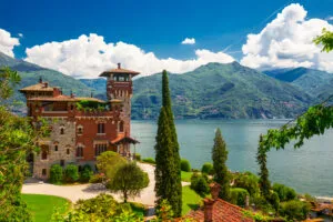 Relax by the picturesque Lake Como