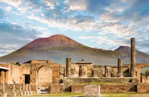 Unveil the history of Pompeii and Vesuvius
